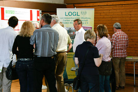 Blick auf den Stand des Obst-, Garten und Weinbauvereins.